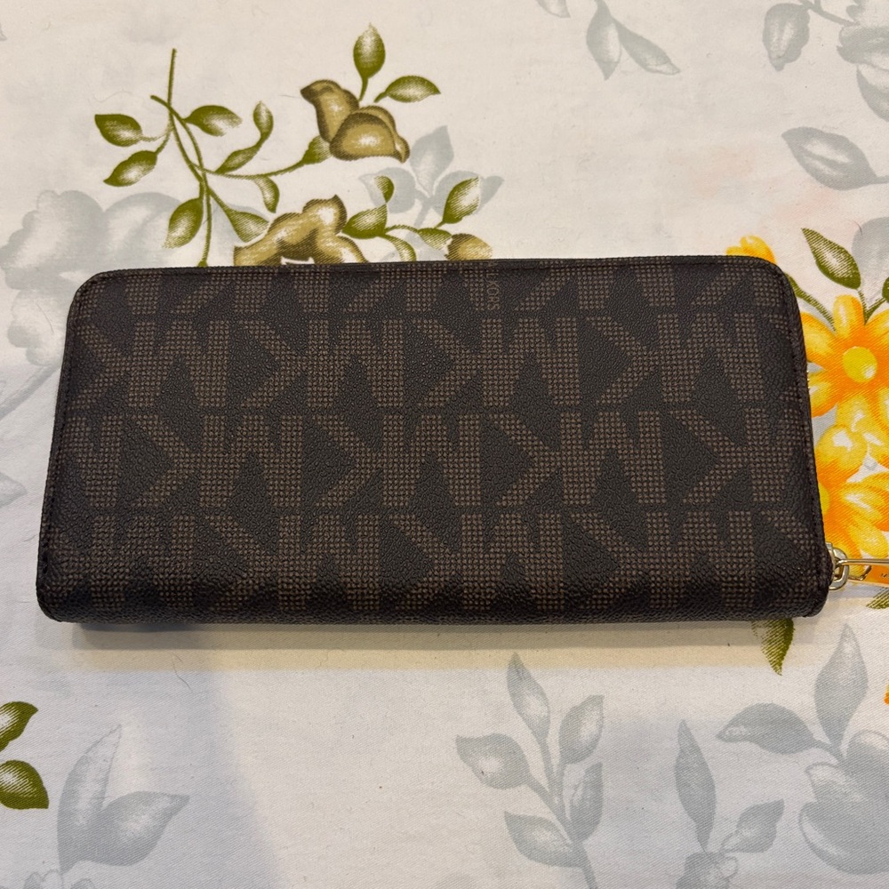 Michael Kors Brown Zip Wallet - Picture 3 of 10